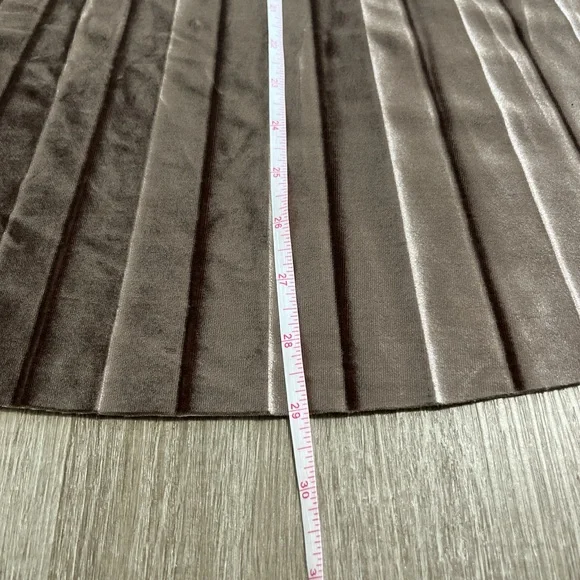 Vintage Metallic Velvet Pleated Elastic Waistband Brown Skirt Size XS - Picture 5 of 9